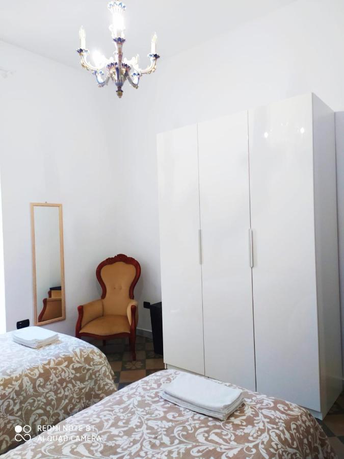 Dante Alighieri House Apartment Bari Bagian luar foto